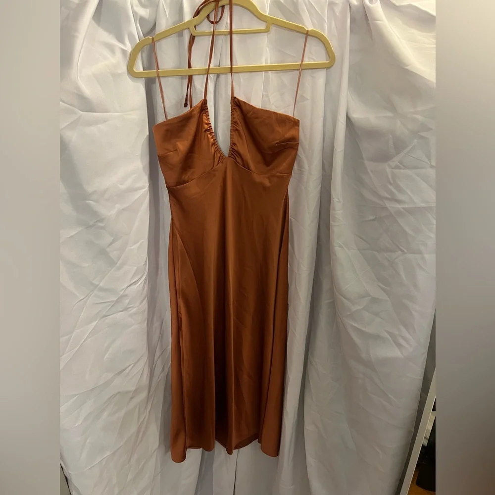 Dress - Picture 6 of 6